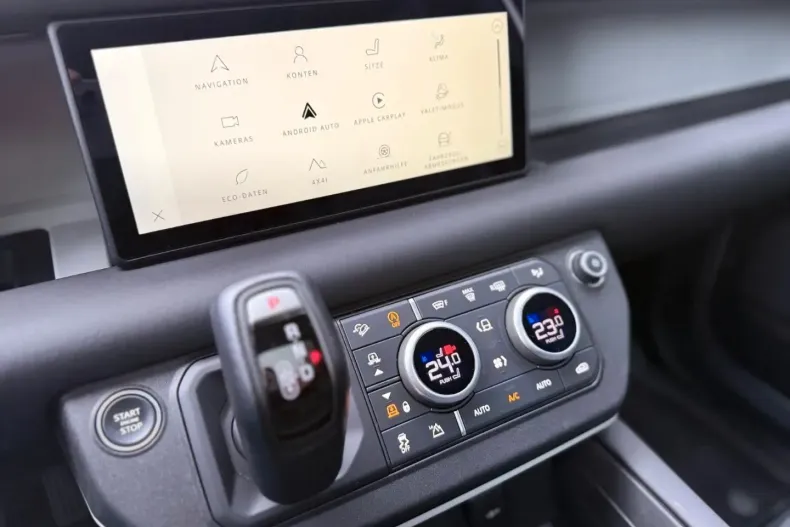 Land Rover Defender din 2024 cu 27.400 km - oferta LAN192796 - foto 5