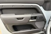 Land Rover Defender din 2024 cu 27.400 km - oferta LAN192796 - foto 13