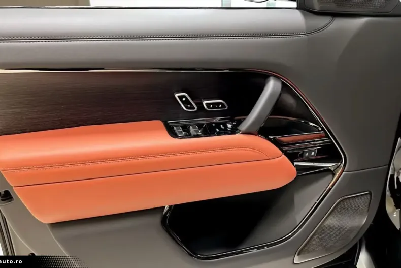 Land Rover Range Rover din 2025 cu 6.000 km - oferta LAN192797 - foto 9