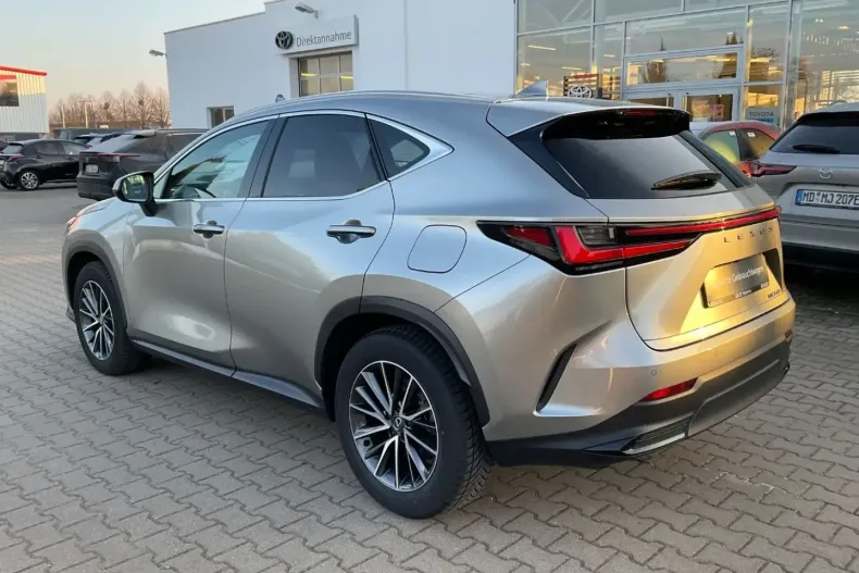 Lexus NX 350h din 2024 cu 15.562 km - oferta LEX192798 - foto 4