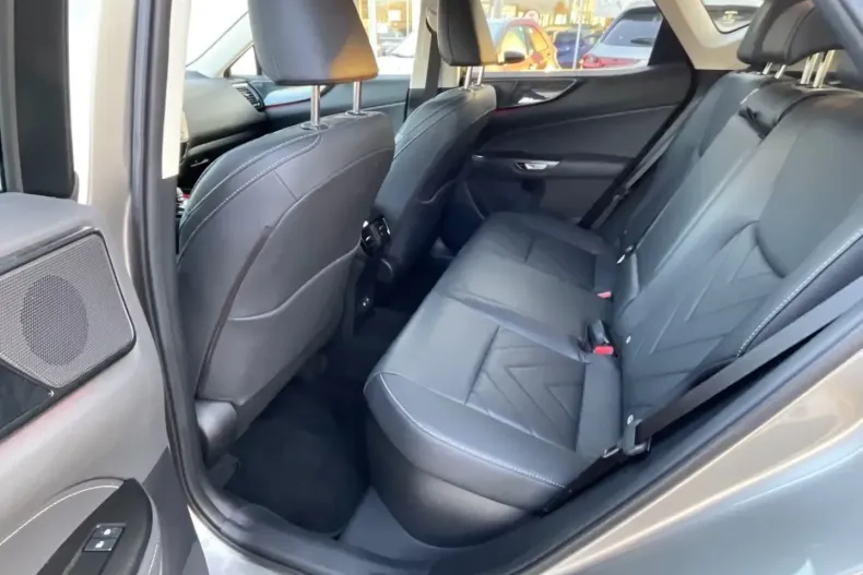 Lexus NX 350h din 2024 cu 15.562 km - oferta LEX192798 - foto 8