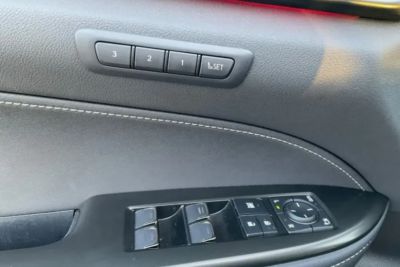 Lexus NX 350h din 2024 cu 15.562 km - oferta LEX192798 - foto 12