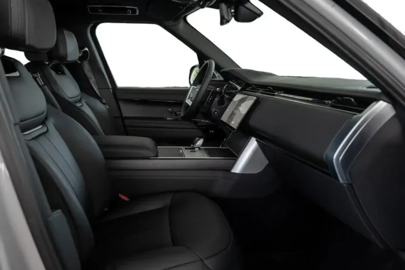Land Rover Range Rover din 2025 cu 15.000 km - oferta LAN192803 - foto 4