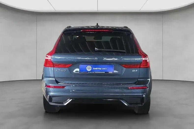 Volvo XC60 din 2023 cu 38.040 km - oferta VOL192806 - foto 2