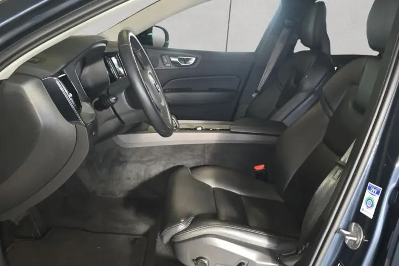 Volvo XC60 din 2023 cu 38.040 km - oferta VOL192806 - foto 6