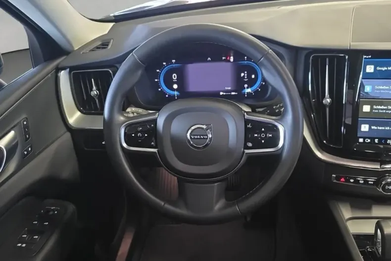 Volvo XC60 din 2023 cu 38.040 km - oferta VOL192806 - foto 8