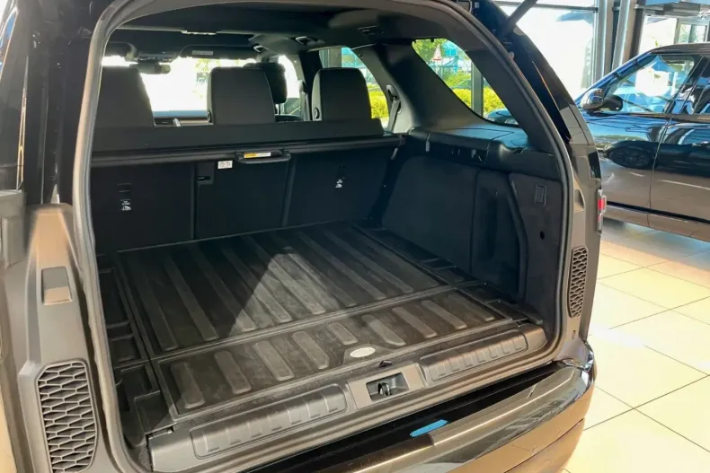 Land Rover Discovery din 2023 cu 49.010 km - oferta LAN192820 - foto 14