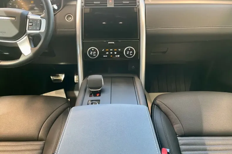 Land Rover Discovery din 2023 cu 49.010 km - oferta LAN192820 - foto 21