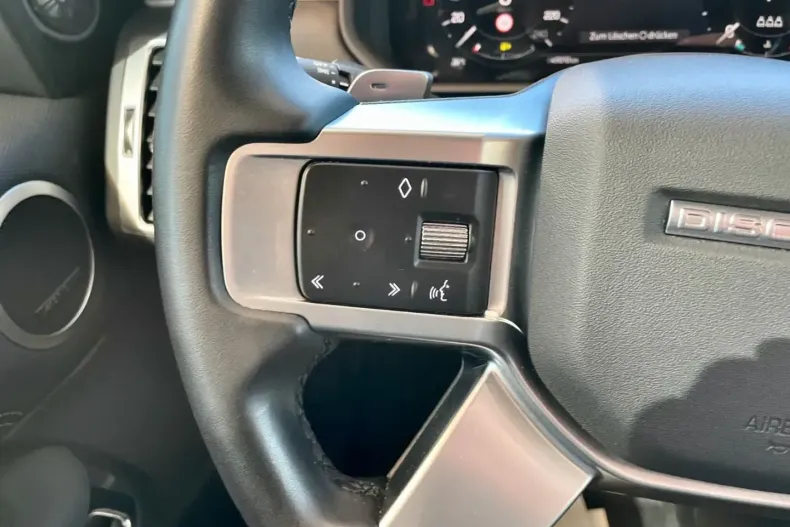 Land Rover Discovery din 2023 cu 49.010 km - oferta LAN192820 - foto 23