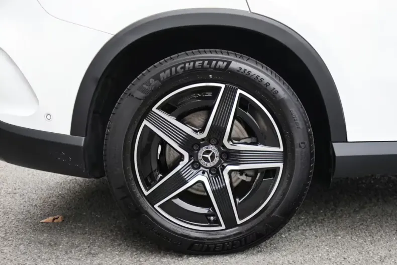 Mercedes-Benz GLC 220 (Clasa GLC) din 2025 cu 8.300 km - oferta MER192828 - foto 3