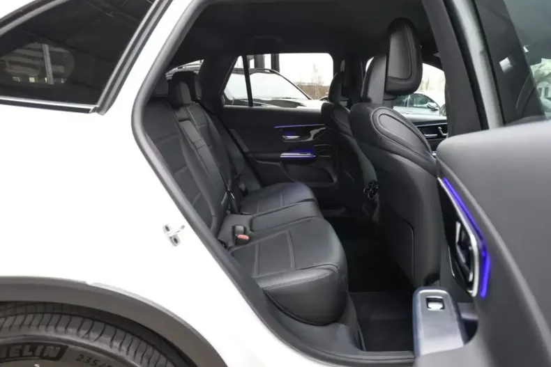 Mercedes-Benz GLC 220 (Clasa GLC) din 2025 cu 8.300 km - oferta MER192828 - foto 8