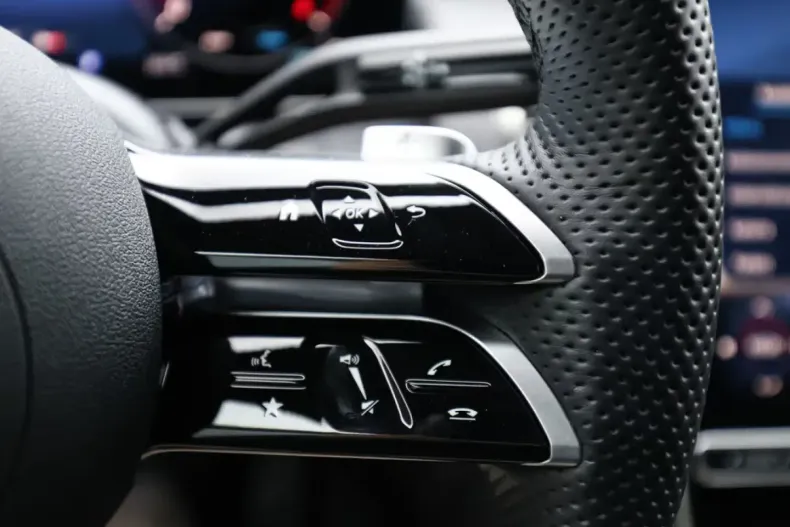 Mercedes-Benz GLC 220 (Clasa GLC) din 2025 cu 8.300 km - oferta MER192828 - foto 18