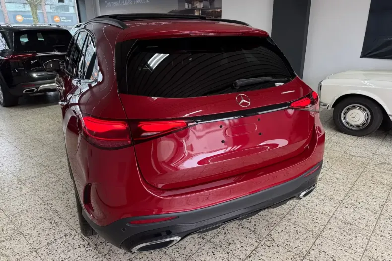 Mercedes-Benz GLC 300 (Clasa GLC) din 2024 cu 26.900 km - oferta MER192830 - foto 4