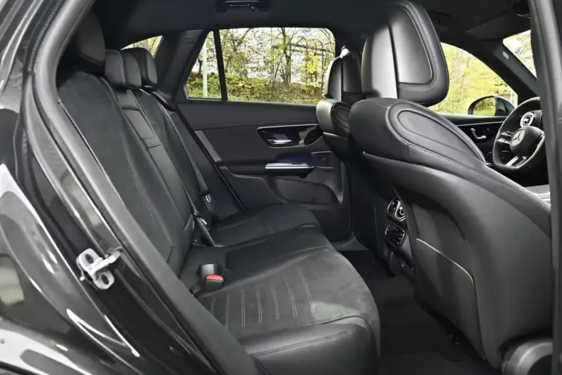 Mercedes-Benz GLC 220 (Clasa GLC) din 2025 cu 14.700 km - oferta MER192834 - foto 8