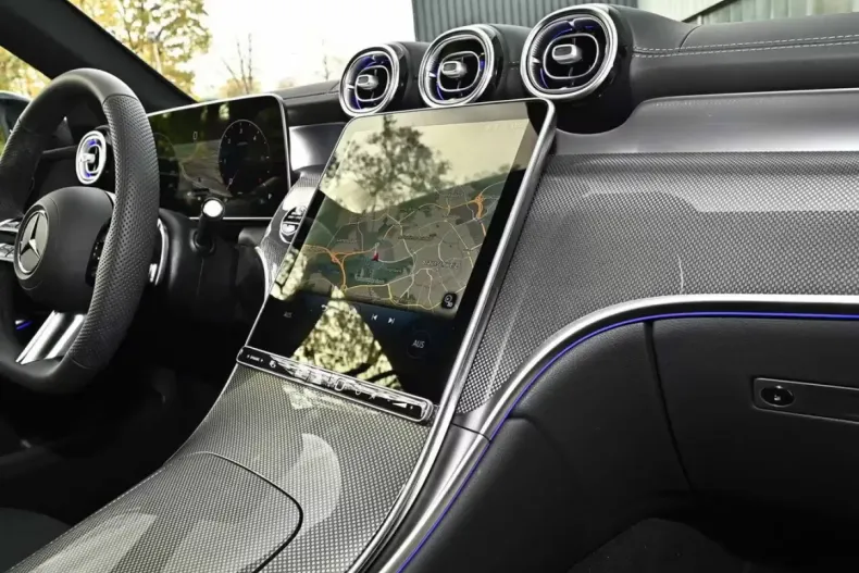 Mercedes-Benz GLC 220 (Clasa GLC) din 2025 cu 14.700 km - oferta MER192834 - foto 9