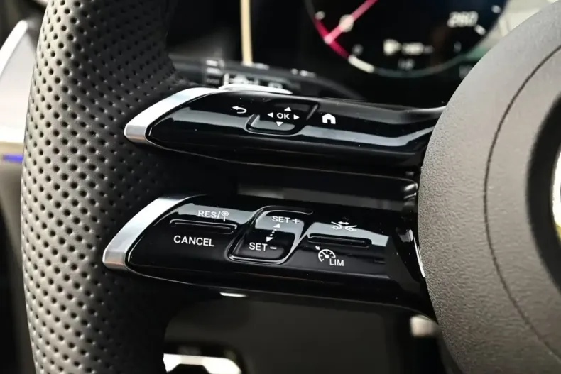 Mercedes-Benz GLC 220 (Clasa GLC) din 2025 cu 14.700 km - oferta MER192834 - foto 14