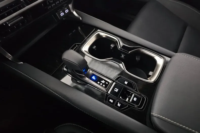 Lexus RX 350 din 2024 cu 37.652 km - oferta LEX192838 - foto 14