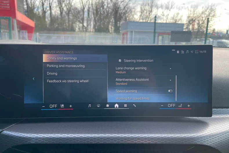 BMW 320d (Seria 3) din 2025 cu 199 km - oferta BMW192852 - foto 16