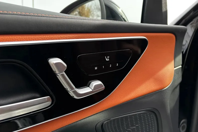 Mercedes-Benz GLC din 2024 cu 41.135 km - oferta MER192857 - foto 11