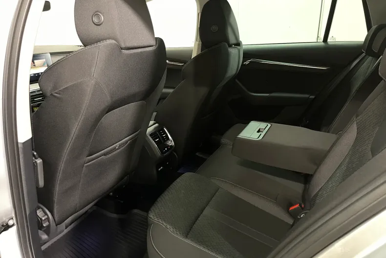 Skoda Octavia din 2021 cu 43.478 km - oferta SKO192868 - foto 10