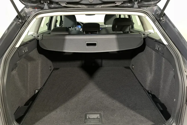 Volkswagen Golf din 2021 cu 74.700 km - oferta VOL192870 - foto 13