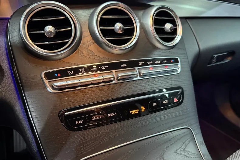 Mercedes-Benz C din 2020 cu 81.481 km - oferta MER192877 - foto 18