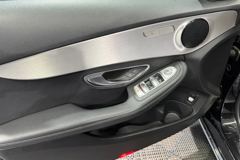 Mercedes-Benz C din 2020 cu 81.481 km - oferta MER192877 - foto 22