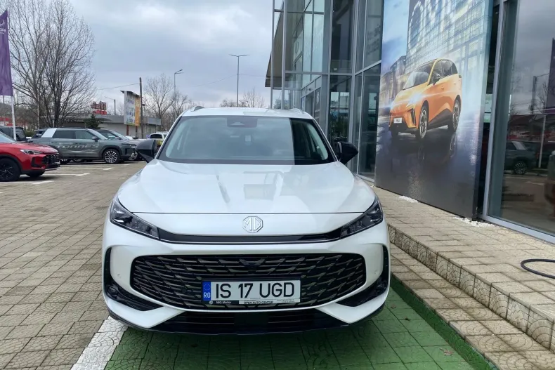 MG HS din 2025 cu 7.880 km - oferta MG0192883 - foto 3