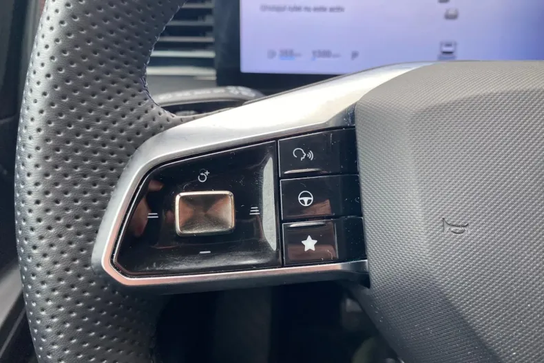 MG HS din 2025 cu 7.880 km - oferta MG0192883 - foto 17