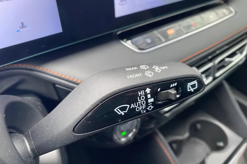 MG HS din 2025 cu 7.880 km - oferta MG0192883 - foto 19