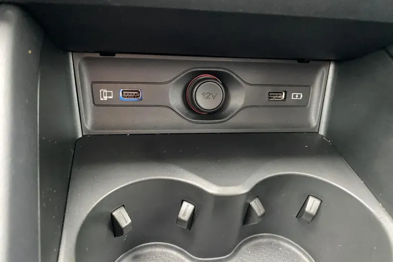 MG HS din 2025 cu 7.880 km - oferta MG0192883 - foto 24