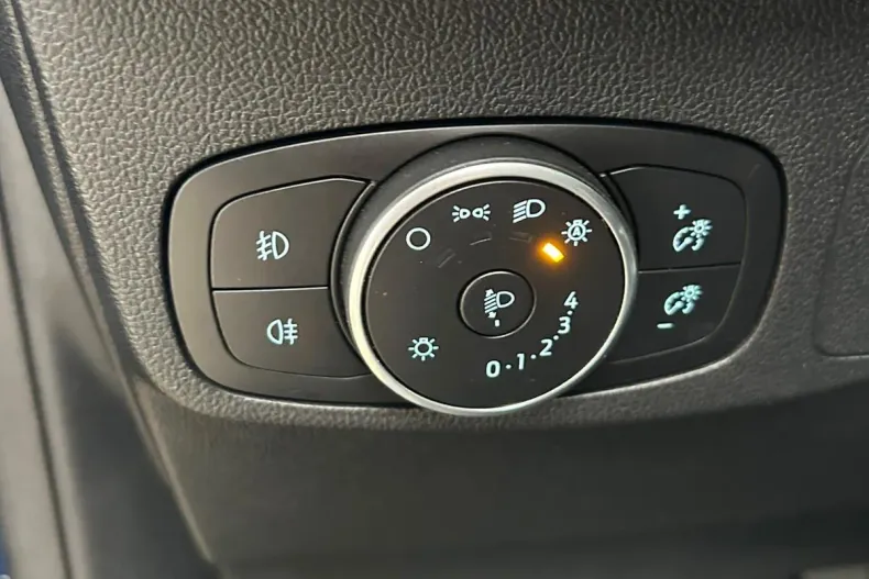 Ford Focus din 2020 cu 103.900 km - oferta FOR192884 - foto 18
