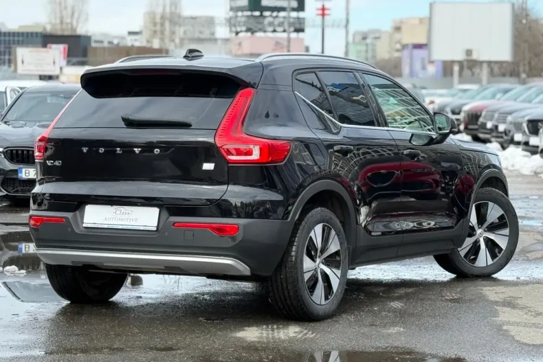 Volvo XC40 din 2020 cu 98.062 km - oferta VOL192887 - foto 5