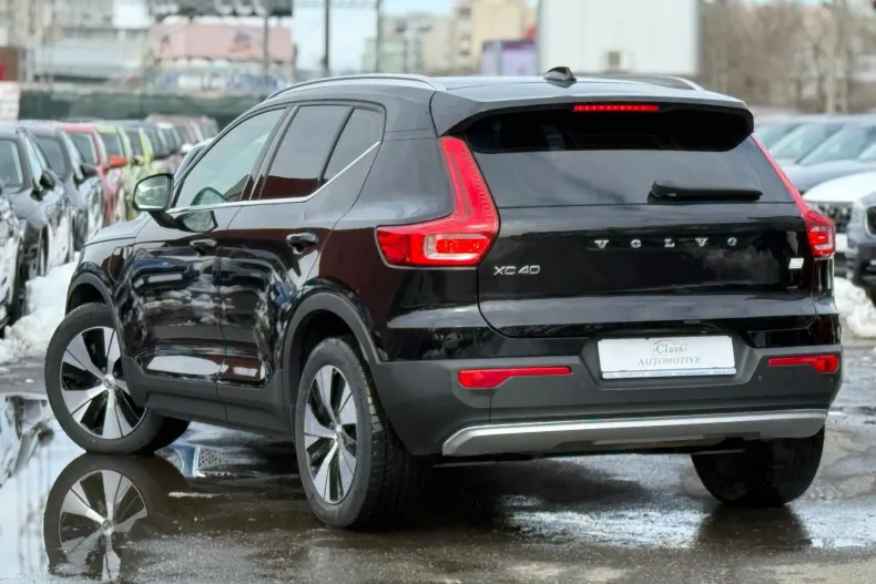 Volvo XC40 din 2020 cu 98.062 km - oferta VOL192887 - foto 6