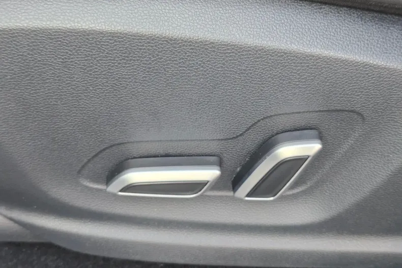 MG EHS din 2023 cu 66.667 km - oferta MG0192890 - foto 11