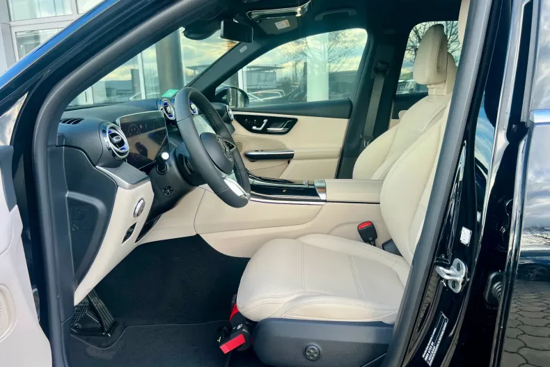 Mercedes-Benz GLC din 2026 cu 4 km - oferta MER192891 - foto 12