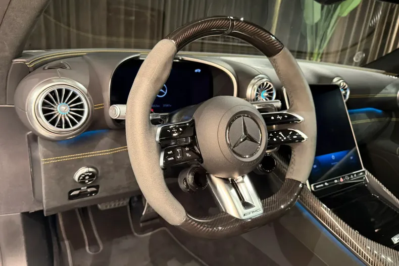 Mercedes-Benz AMG GT (Clasa GT) din 2024 cu 39.000 km - oferta MER192895 - foto 16