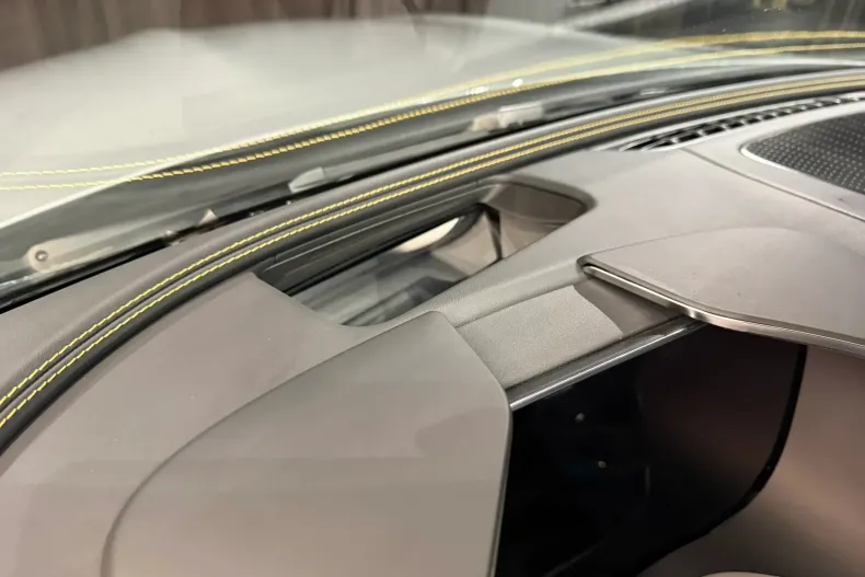 Mercedes-Benz AMG GT (Clasa GT) din 2024 cu 39.000 km - oferta MER192895 - foto 18