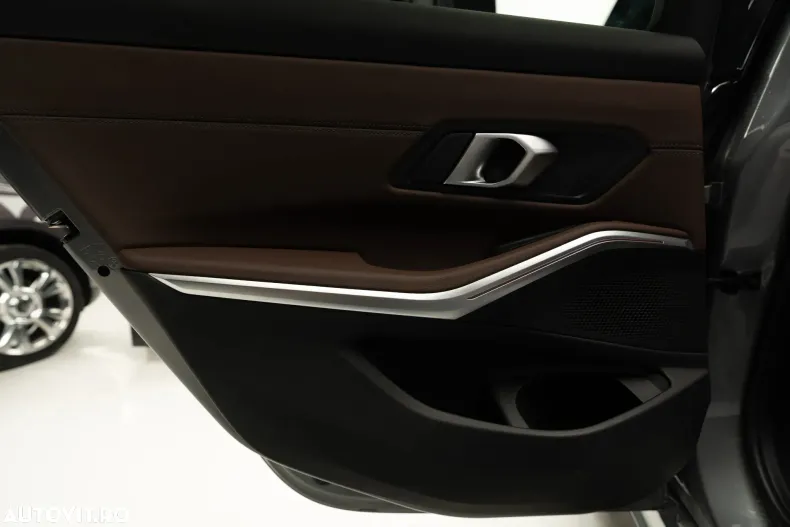 BMW M3 (Seria 3) din 2024 cu 12.450 km - oferta BMW192898 - foto 28