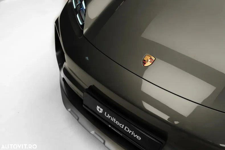 Porsche Macan din 2025 cu 10.500 km - oferta POR192899 - foto 6