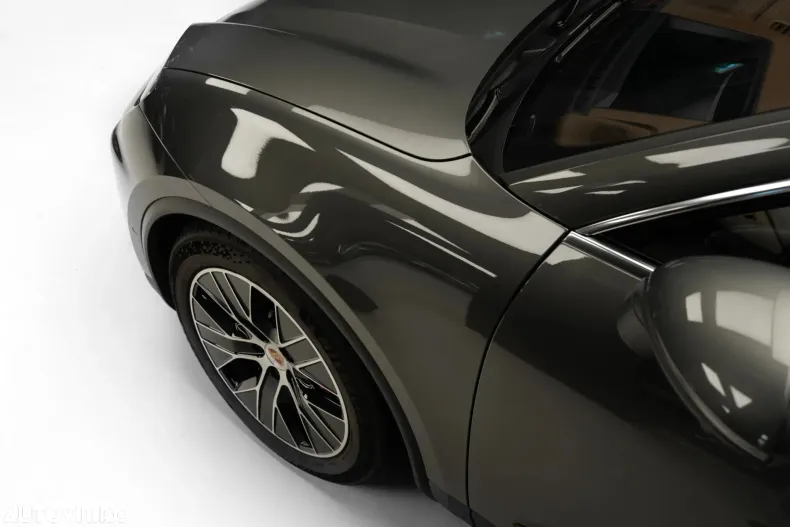 Porsche Macan din 2025 cu 10.500 km - oferta POR192899 - foto 7