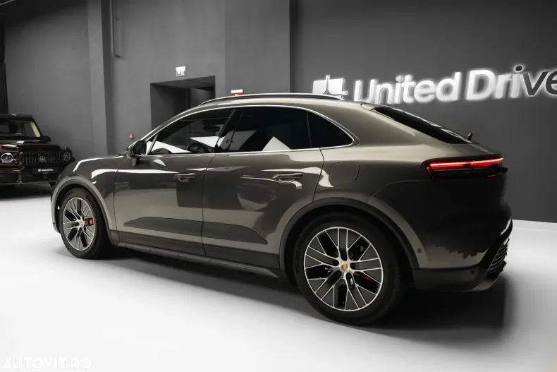 Porsche Macan din 2025 cu 10.500 km - oferta POR192899 - foto 8