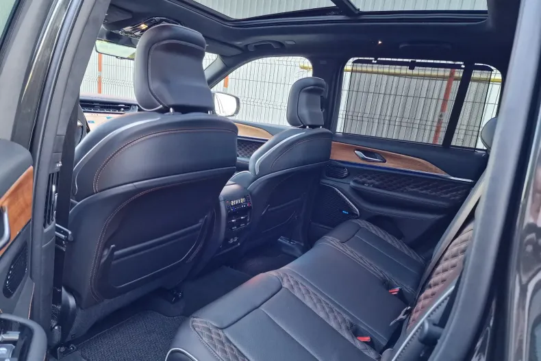 Jeep Grand Cherokee din 2024 cu 1 km - oferta JEE192900 - foto 36