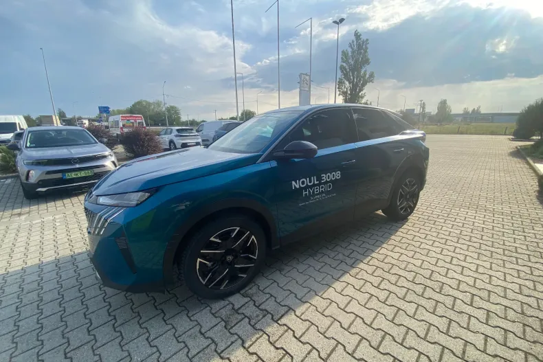 Peugeot 3008 din 2025 cu 2.100 km - oferta PEU192906 - foto 8