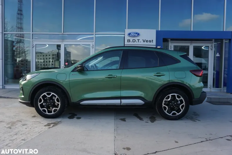 Ford Kuga din 2025 cu 2.905 km - oferta FOR192907 - foto 4