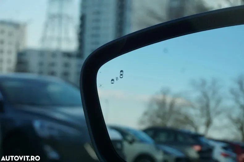 Ford Kuga din 2025 cu 2.905 km - oferta FOR192907 - foto 8