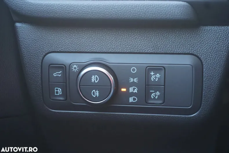 Ford Kuga din 2025 cu 2.905 km - oferta FOR192907 - foto 13