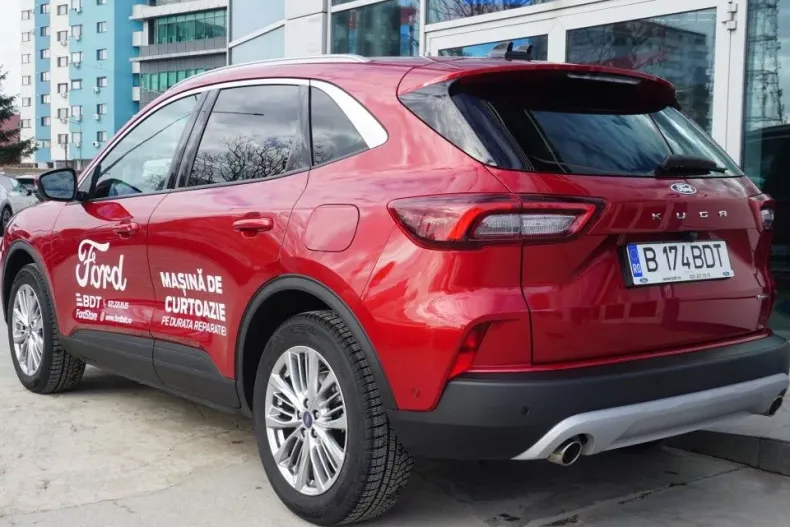 Ford Kuga din 2024 cu 20.960 km - oferta FOR192908 - foto 7