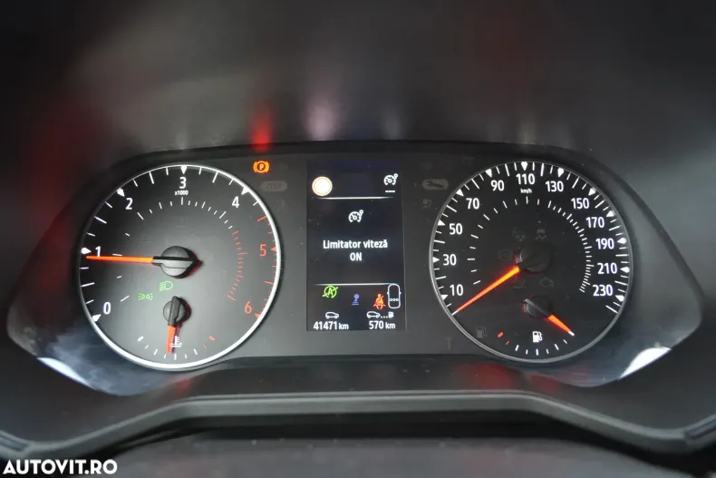 Renault Clio din 2022 cu 41.471 km - oferta REN192917 - foto 18