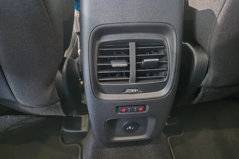 Ford Kuga din 2025 cu 1 km - oferta FOR192918 - foto 15